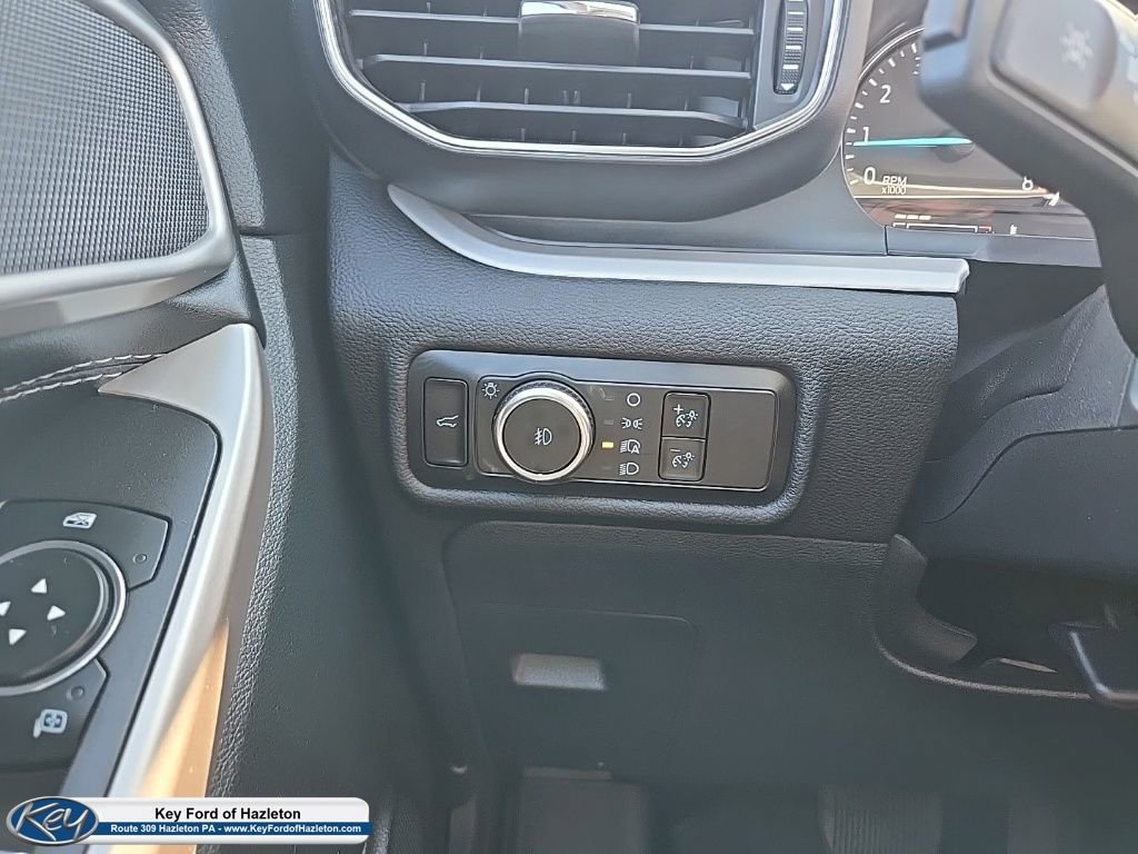 Certified 2023 Ford Explorer XLT w/ Equipment Group 202A image 44