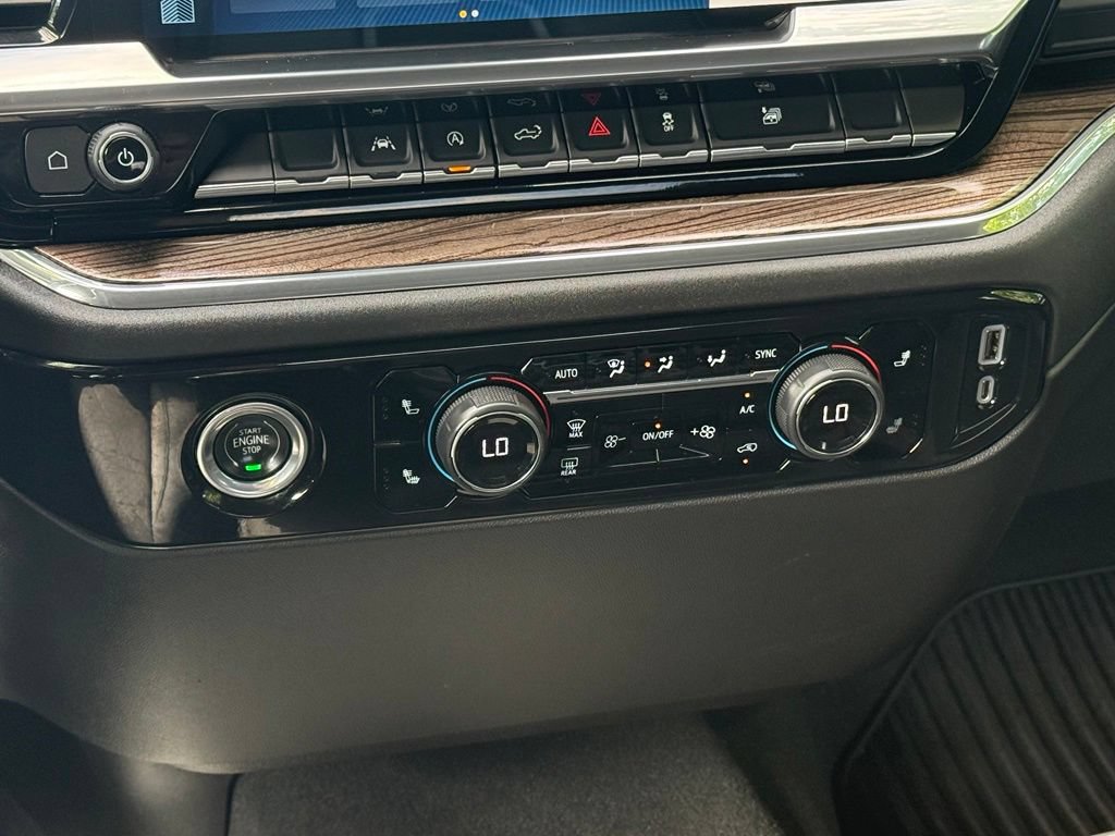 Used 2023 Chevrolet Silverado 1500 LT AWD/4WD image 19