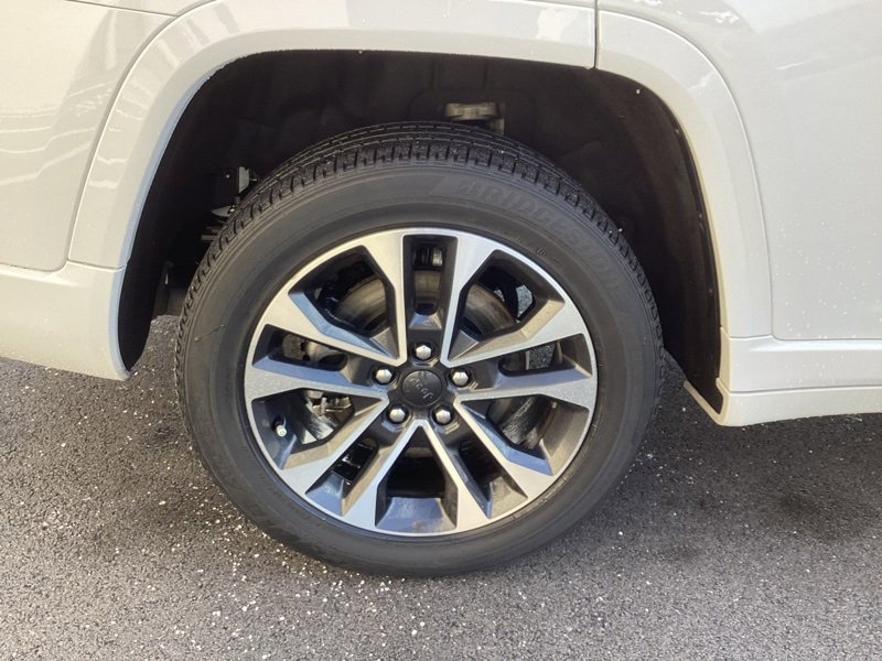 Used 2021 Jeep Grand Cherokee L Overland w/ Luxury Tech Group IV image 10