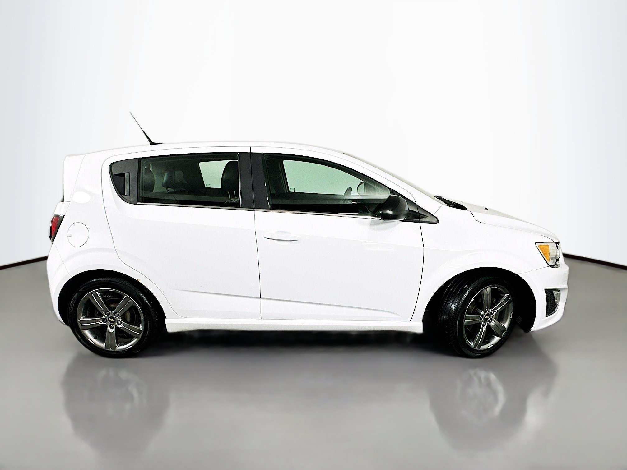 Used 2013 Chevrolet Sonic RS FWD image 8