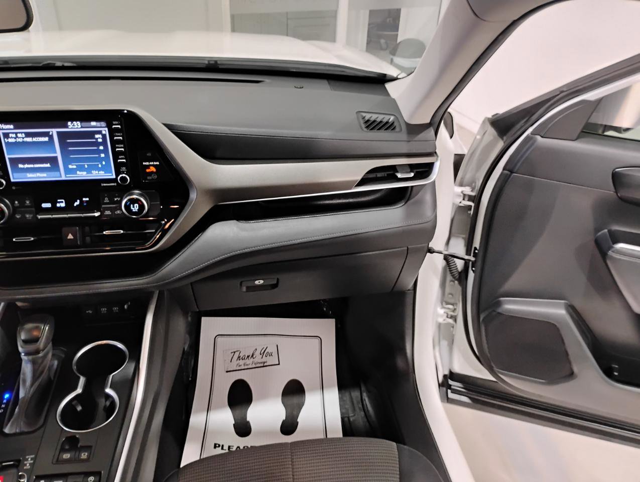 Used 2021 Toyota Highlander L image 66