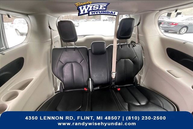 Used 2024 Chrysler Pacifica Limited image 28