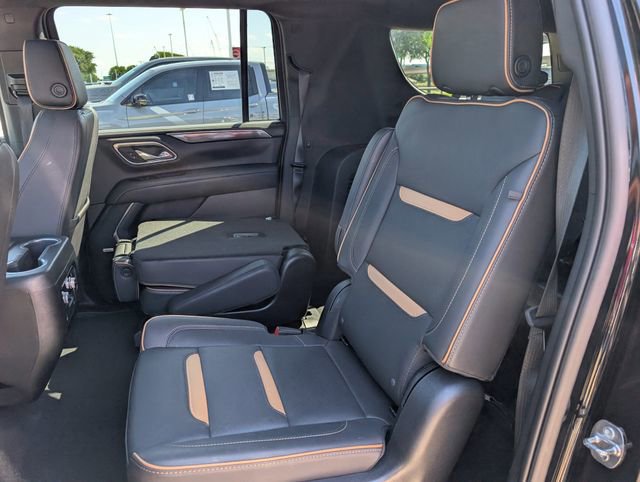 Used 2023 GMC Yukon XL AT4 w/ AT4 Premium Plus Package AWD/4WD image 27