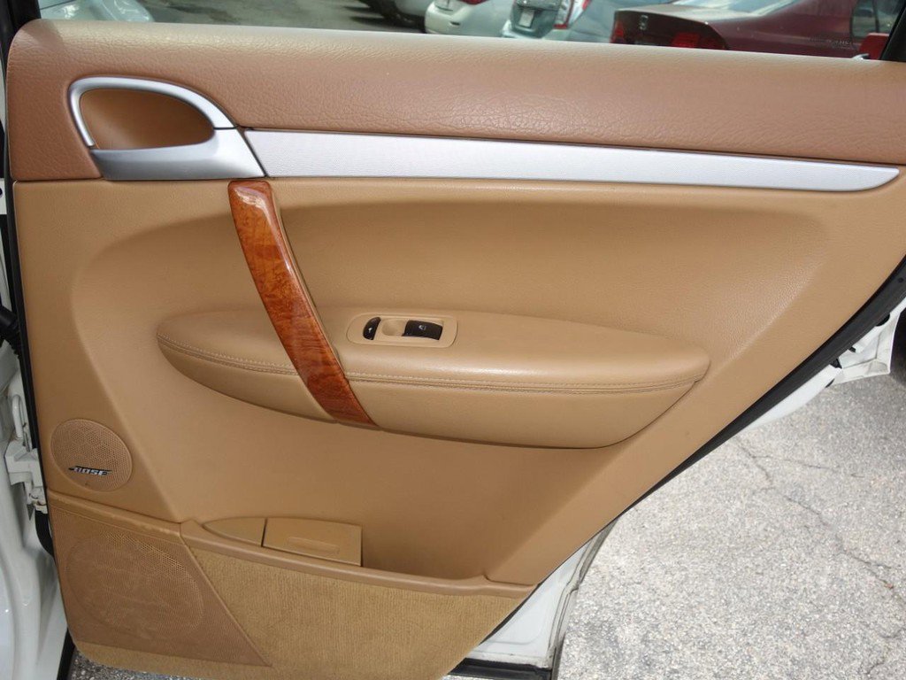 Used 2006 Porsche Cayenne S image 25