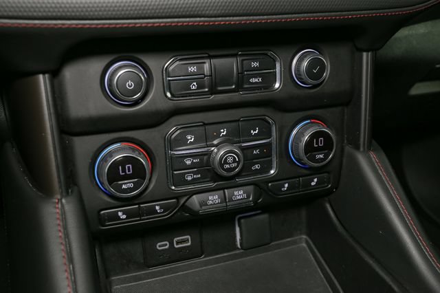 Used 2023 Chevrolet Tahoe RST w/ Luxury Package AWD/4WD image 32