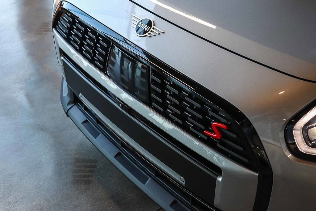 New 2026 MINI Cooper Countryman S w/ Comfort Package Max image 9