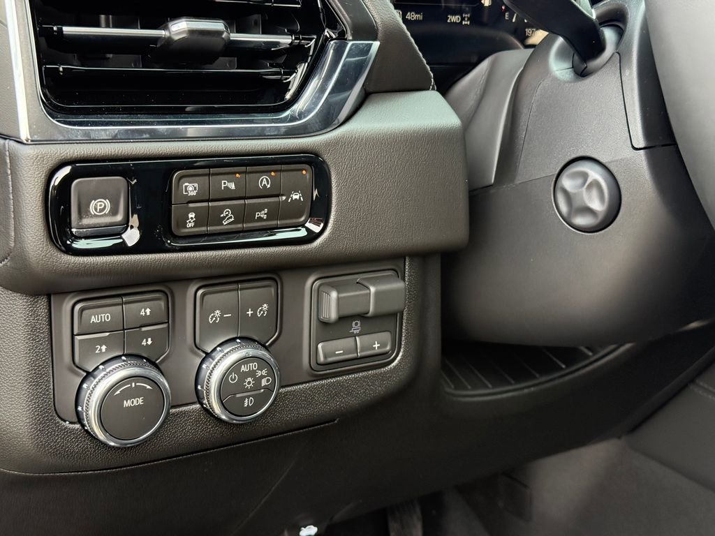 New 2026 GMC Yukon Denali w/ Denali Reserve Package image 15
