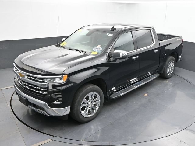 Used 2022 Chevrolet Silverado 1500 LTZ w/ LTZ Convenience Package II AWD/4WD image 16