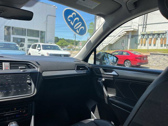 Used 2023 Volkswagen Tiguan SE FWD image 24