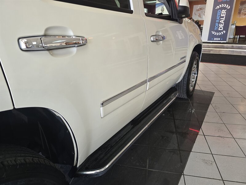 Used 2010 GMC Yukon Denali AWD/4WD image 38