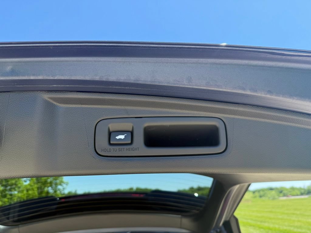 Used 2025 Honda CR-V Sport Touring image 7