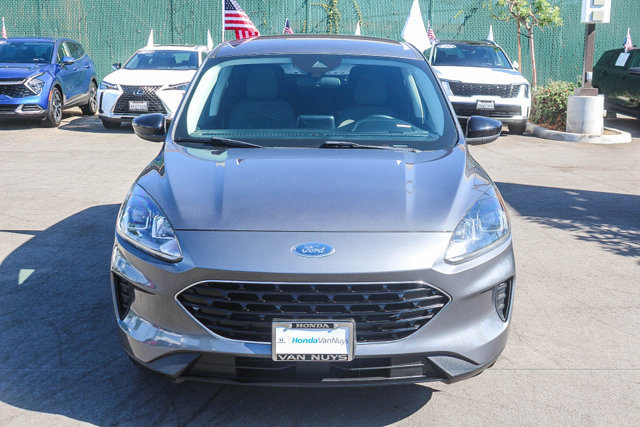 Used 2021 Ford Escape SE w/ SE Sport Appearance Package FWD image 2