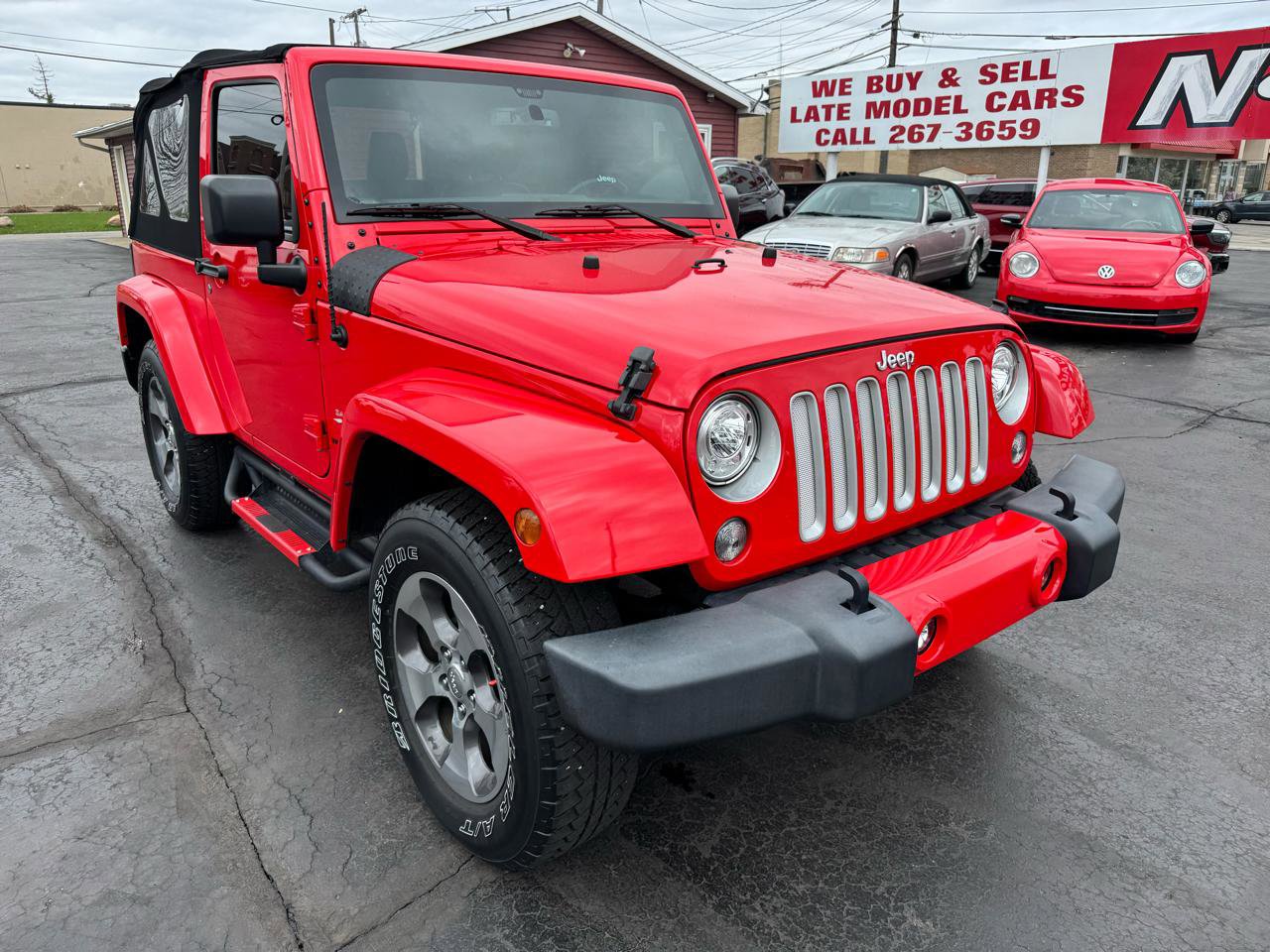 Used 2018 Jeep Wrangler Sahara w/ Connectivity Group image 3