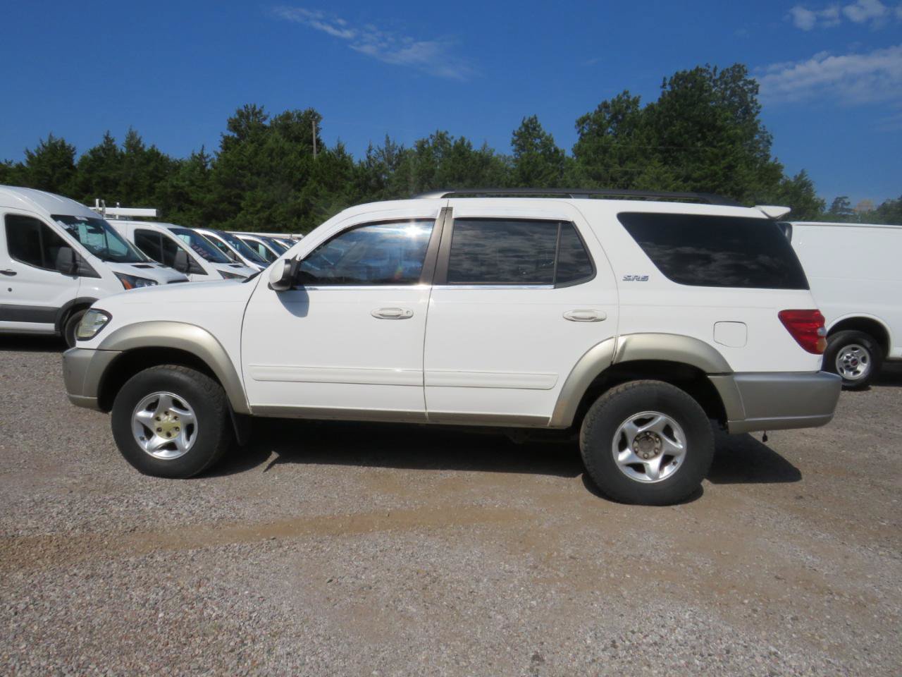 Used 2001 Toyota Sequoia SR5 RWD image 8
