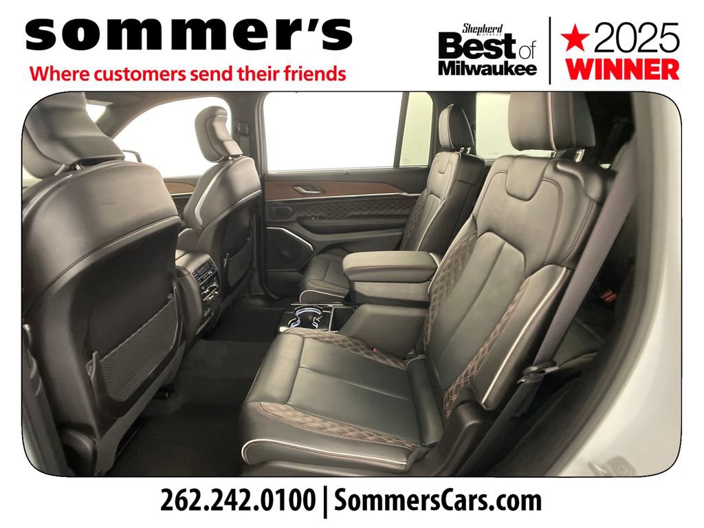 Used 2025 Jeep Grand Cherokee L Summit w/ Obsidian Package AWD/4WD image 23