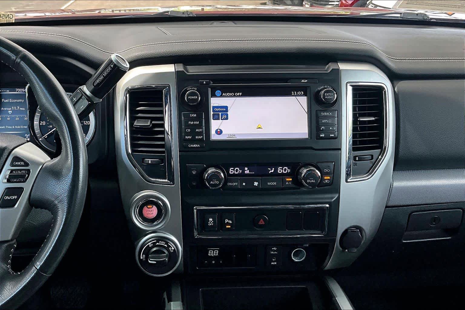 Used 2016 Nissan Titan PRO-4X AWD/4WD image 7