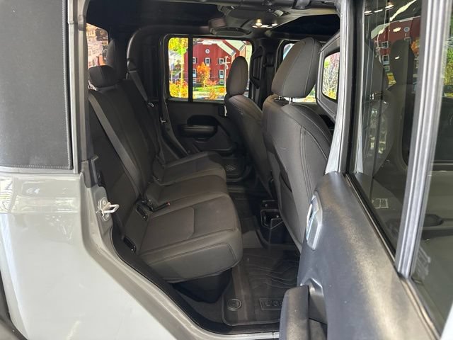 Used 2021 Jeep Gladiator Sport AWD/4WD image 43