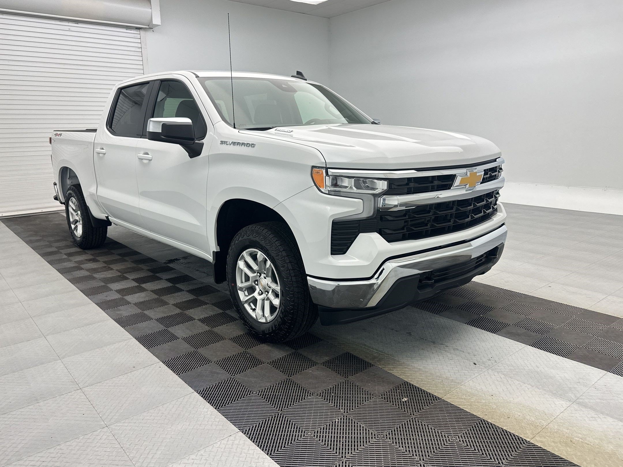 New 2026 Chevrolet Silverado 1500 LT AWD/4WD image 7