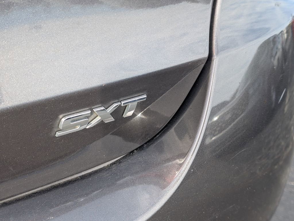 Used 2016 Dodge Dart SXT image 18