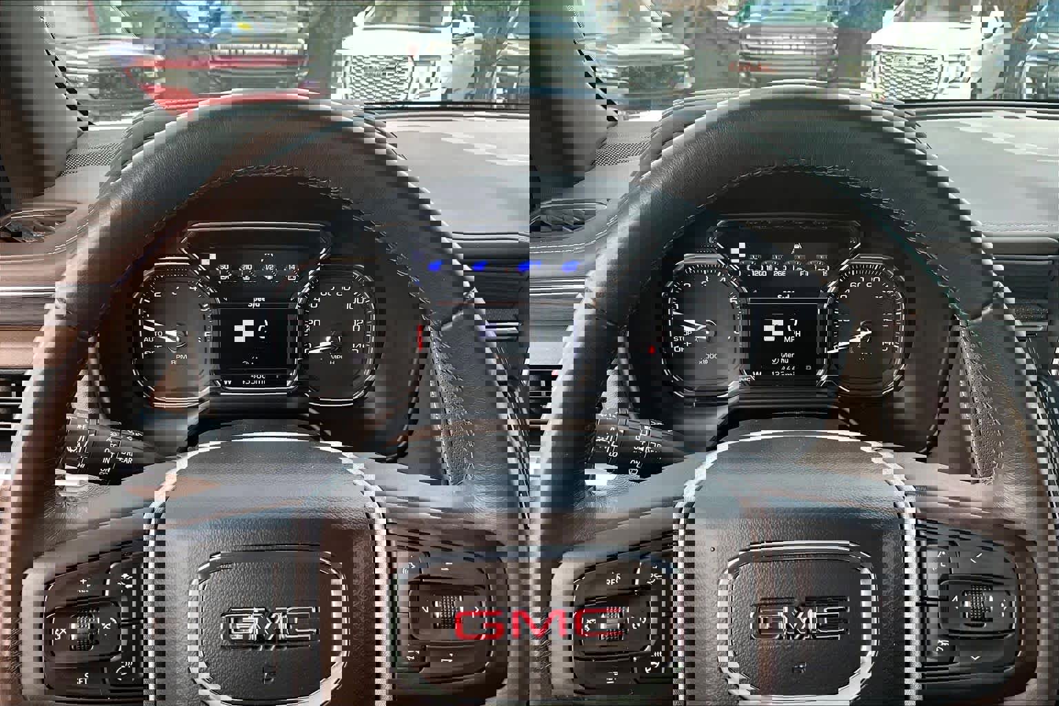 Used 2021 GMC Yukon SLT w/ SLT Premium Package image 26