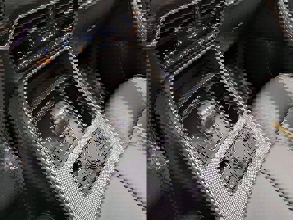 Certified 2025 MAZDA CX-70 3.3 Turbo S w/ Premium Package image 14