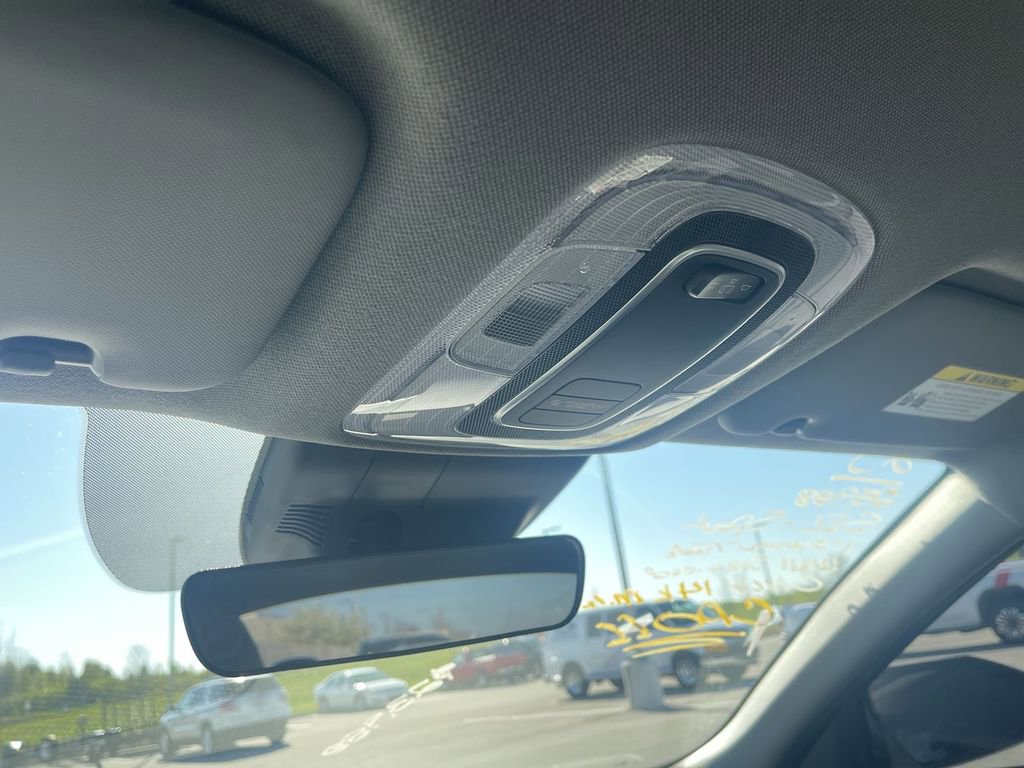 Used 2025 Hyundai Elantra Sport image 16