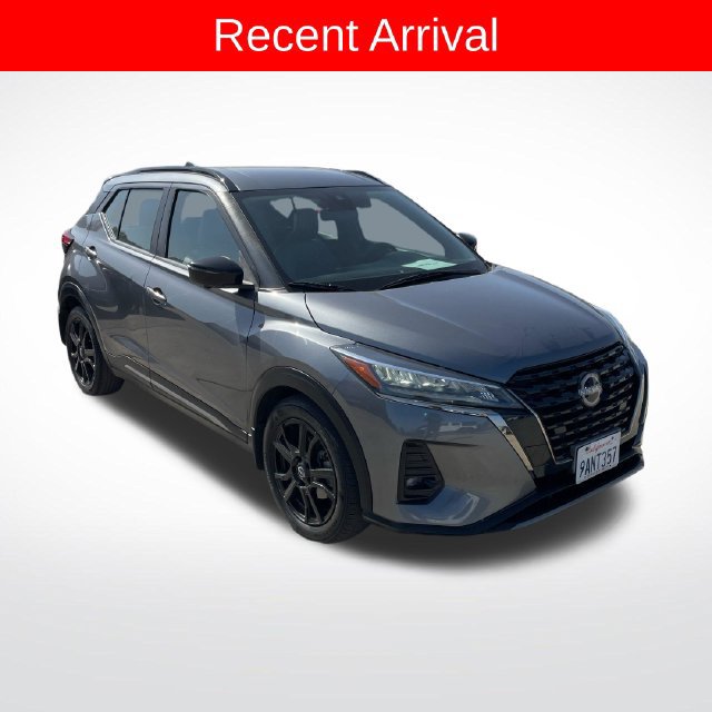 Used 2022 Nissan Kicks SR w/ Premium Package FWD image 1