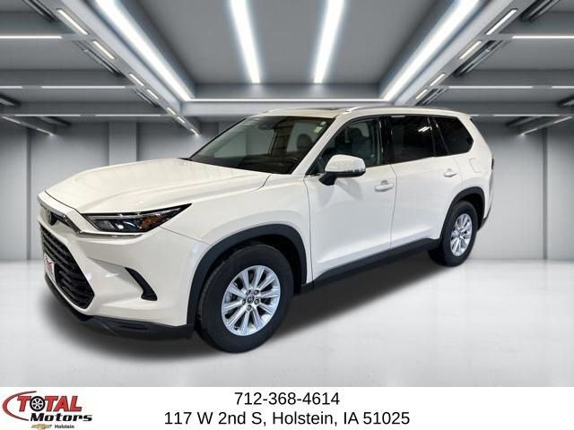 Used 2024 Toyota Grand Highlander AWD image 4