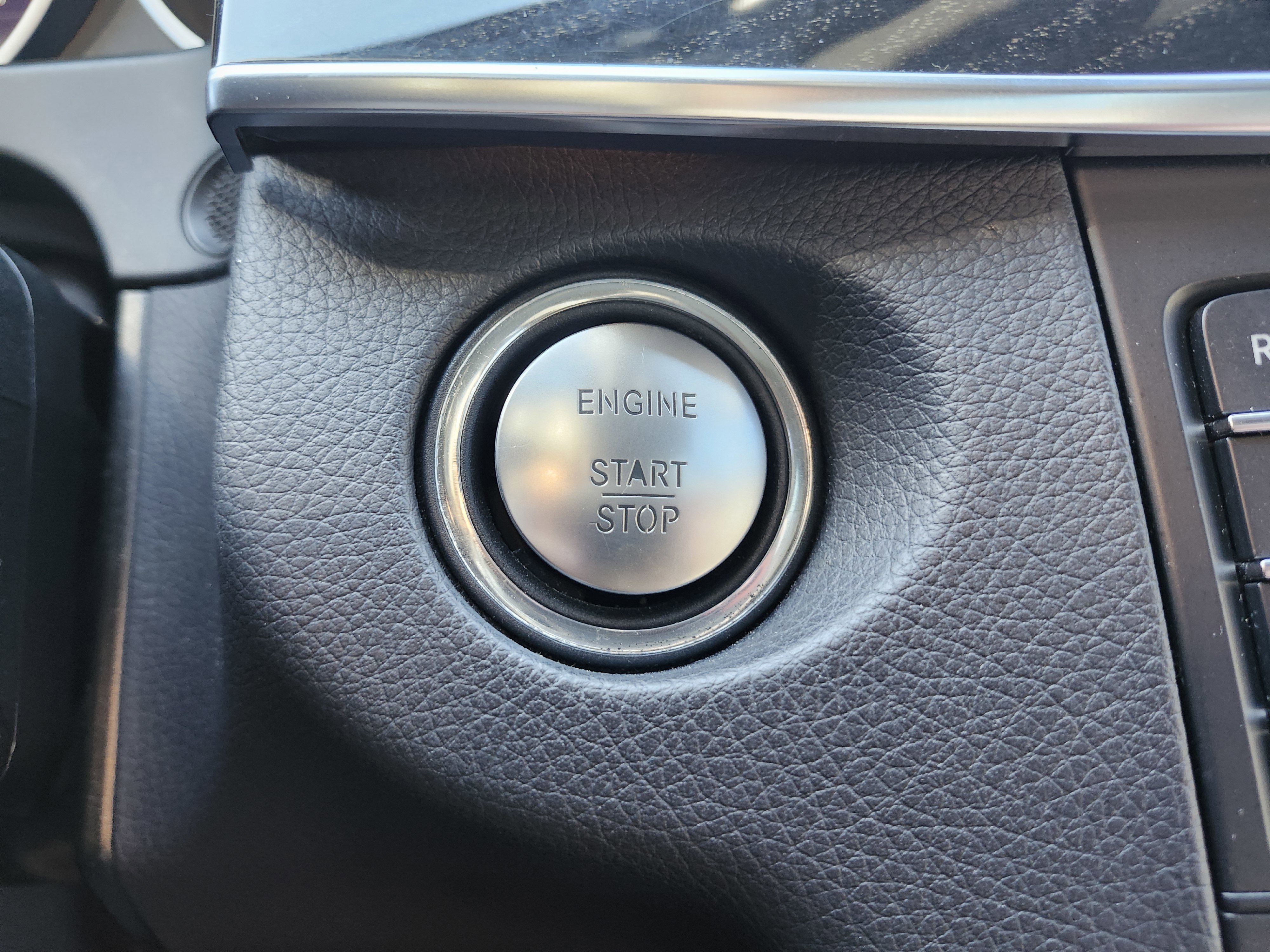 Used 2016 Mercedes-Benz E 350 Sedan image 9