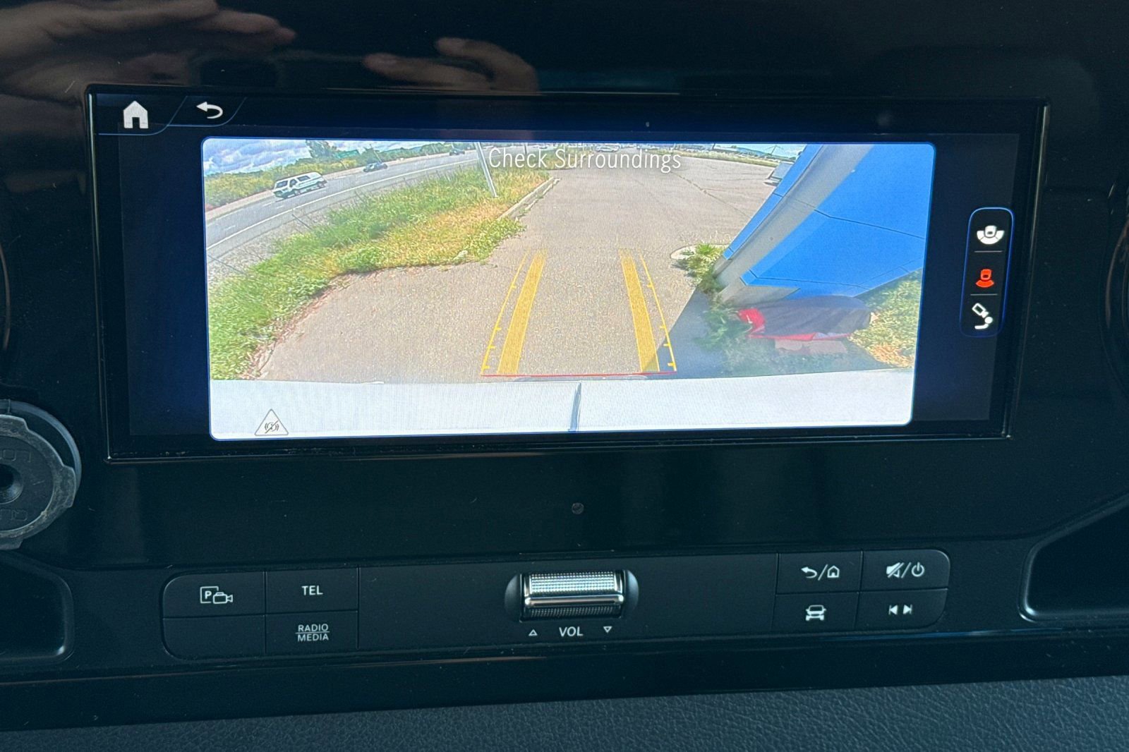 Used 2024 Mercedes-Benz eSprinter 170 Cargo image 20