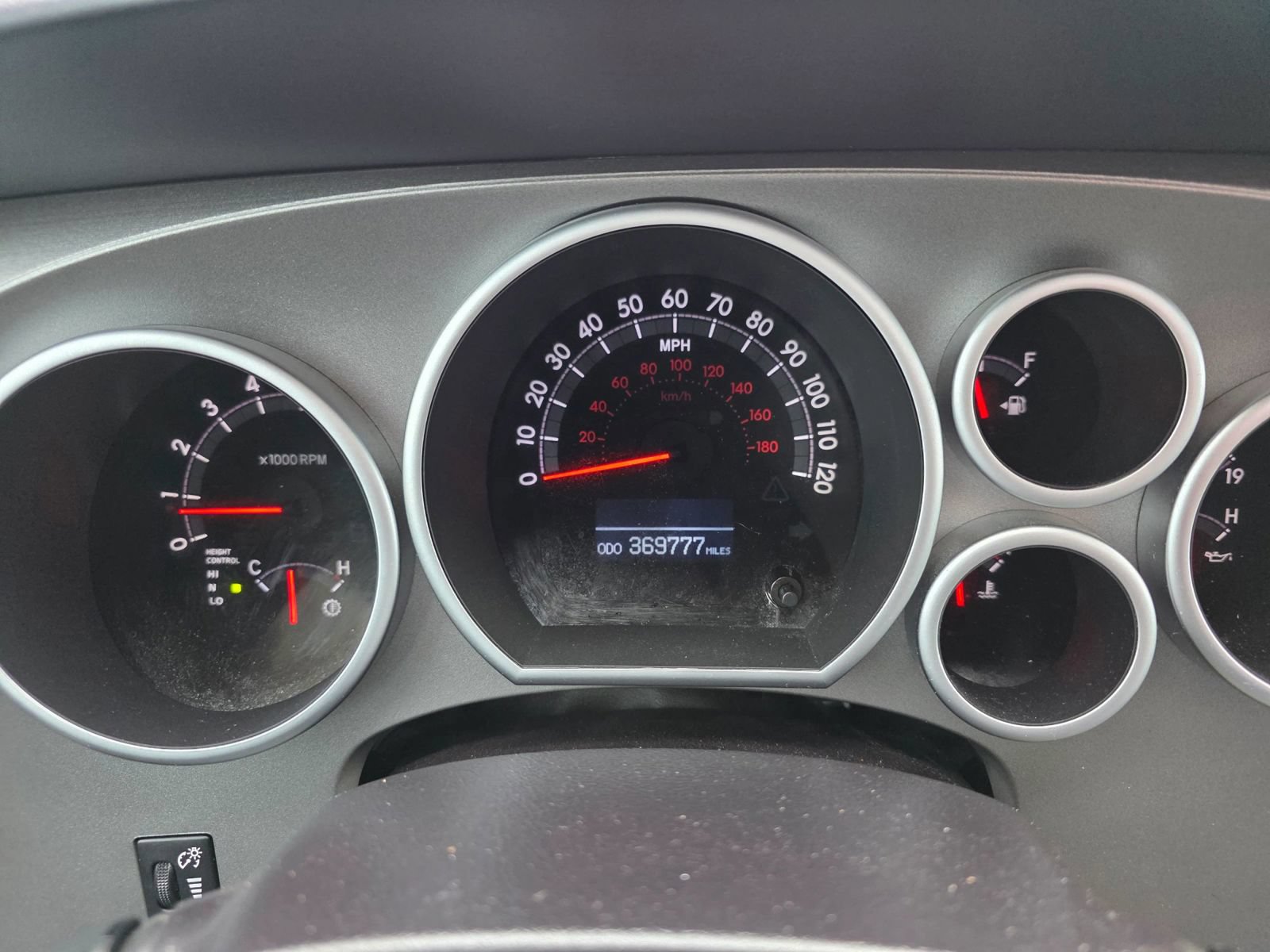 Used 2014 Toyota Sequoia Platinum AWD/4WD image 22