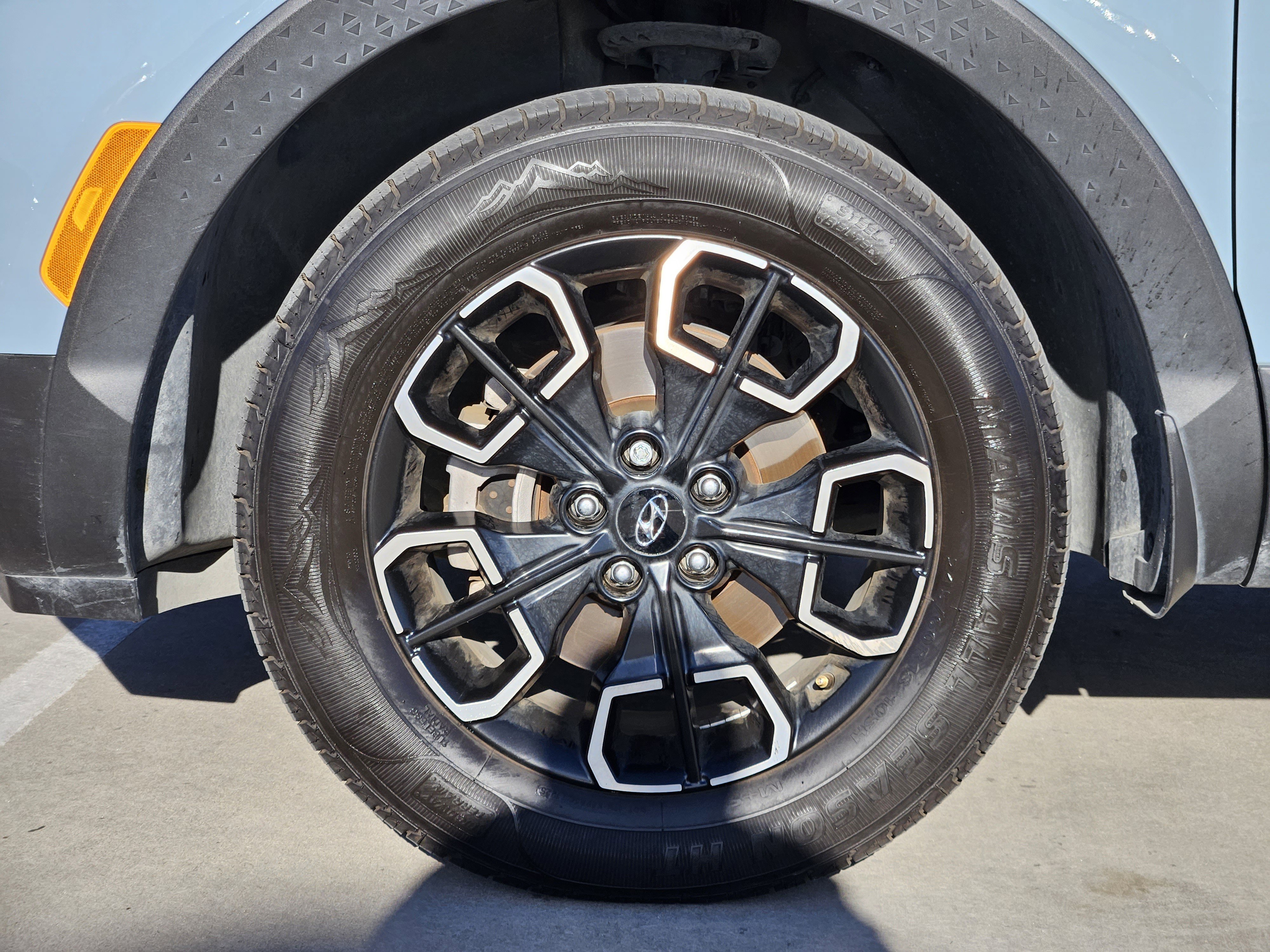 Used 2023 Hyundai Santa Cruz SEL Premium w/ Cargo Package image 14