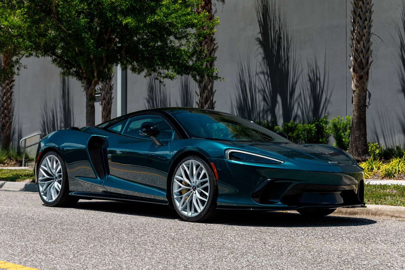 New 2026 McLaren GTS RWD image 2