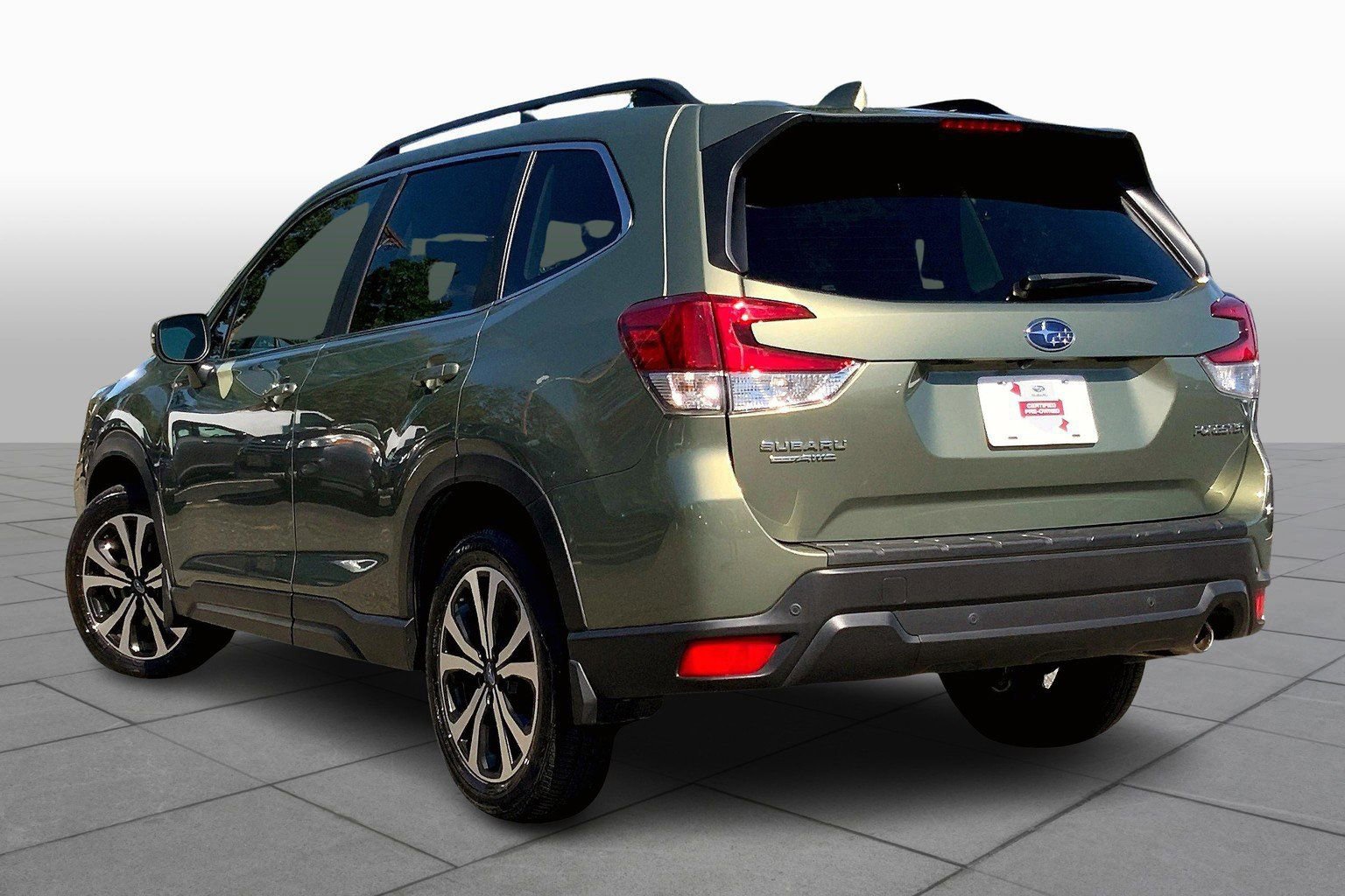 Used 2021 Subaru Forester Limited AWD/4WD image 12