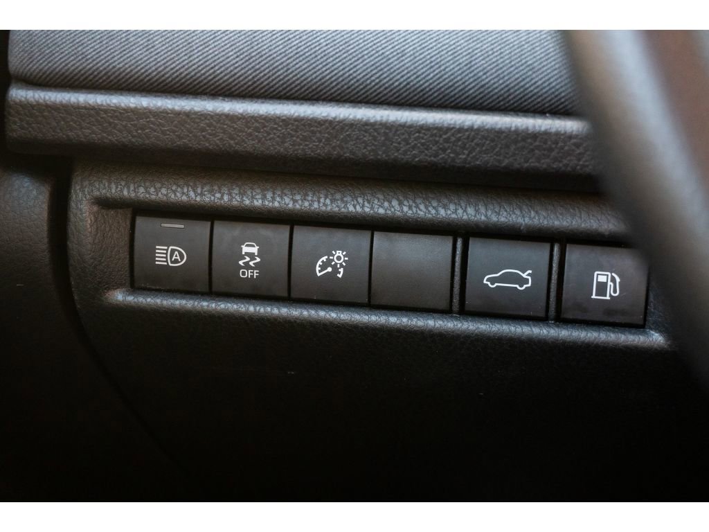 Used 2025 Toyota Camry LE FWD image 26