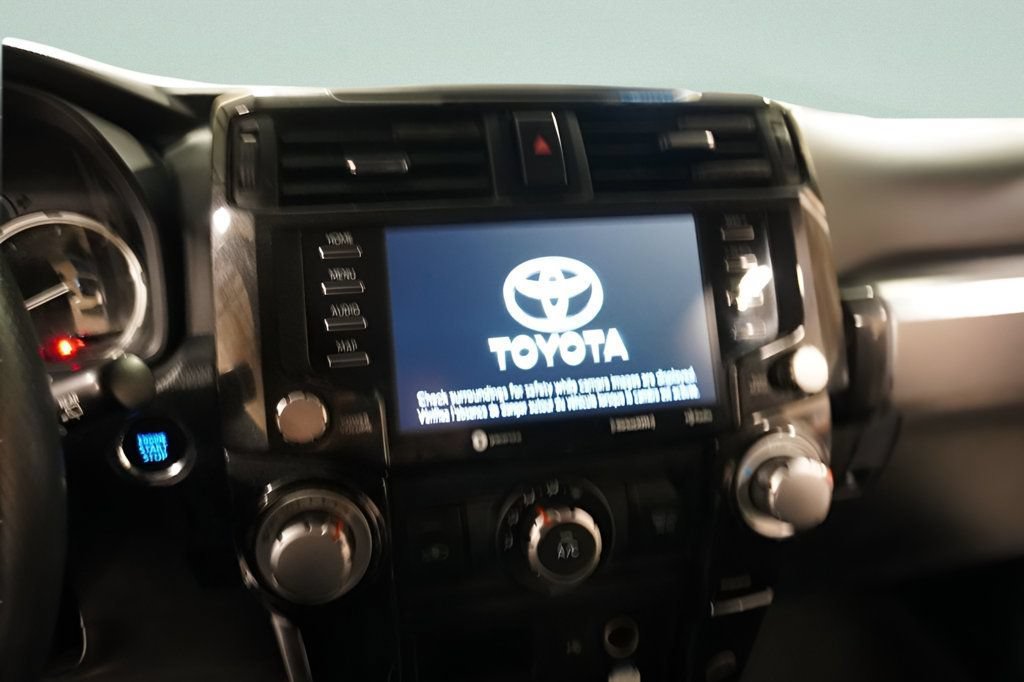Used 2021 Toyota 4Runner TRD Off-Road AWD/4WD image 10