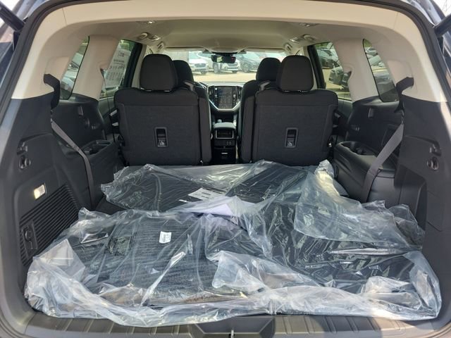 Used 2025 Subaru Ascent Premium w/ Premium Package AWD/4WD image 7