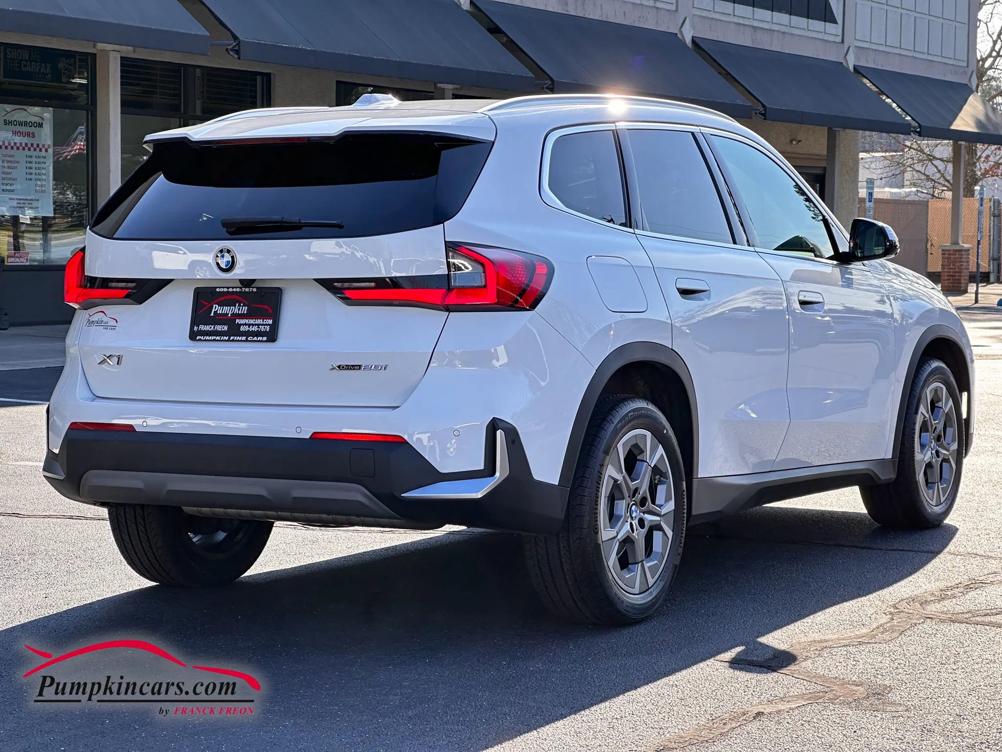 Used 2023 BMW X1 xDrive28i w/ Premium Package image 3