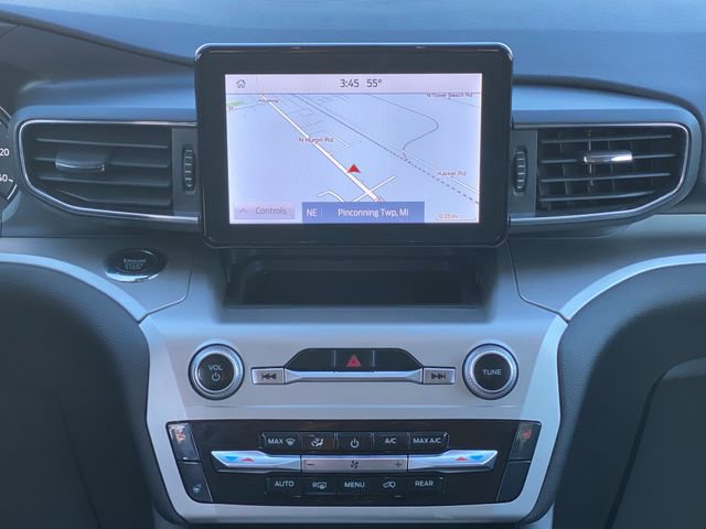 Used 2022 Ford Explorer XLT w/ Equipment Group 202A image 25