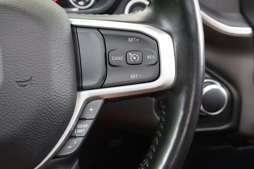 Used 2022 RAM 1500 Big Horn AWD/4WD image 32