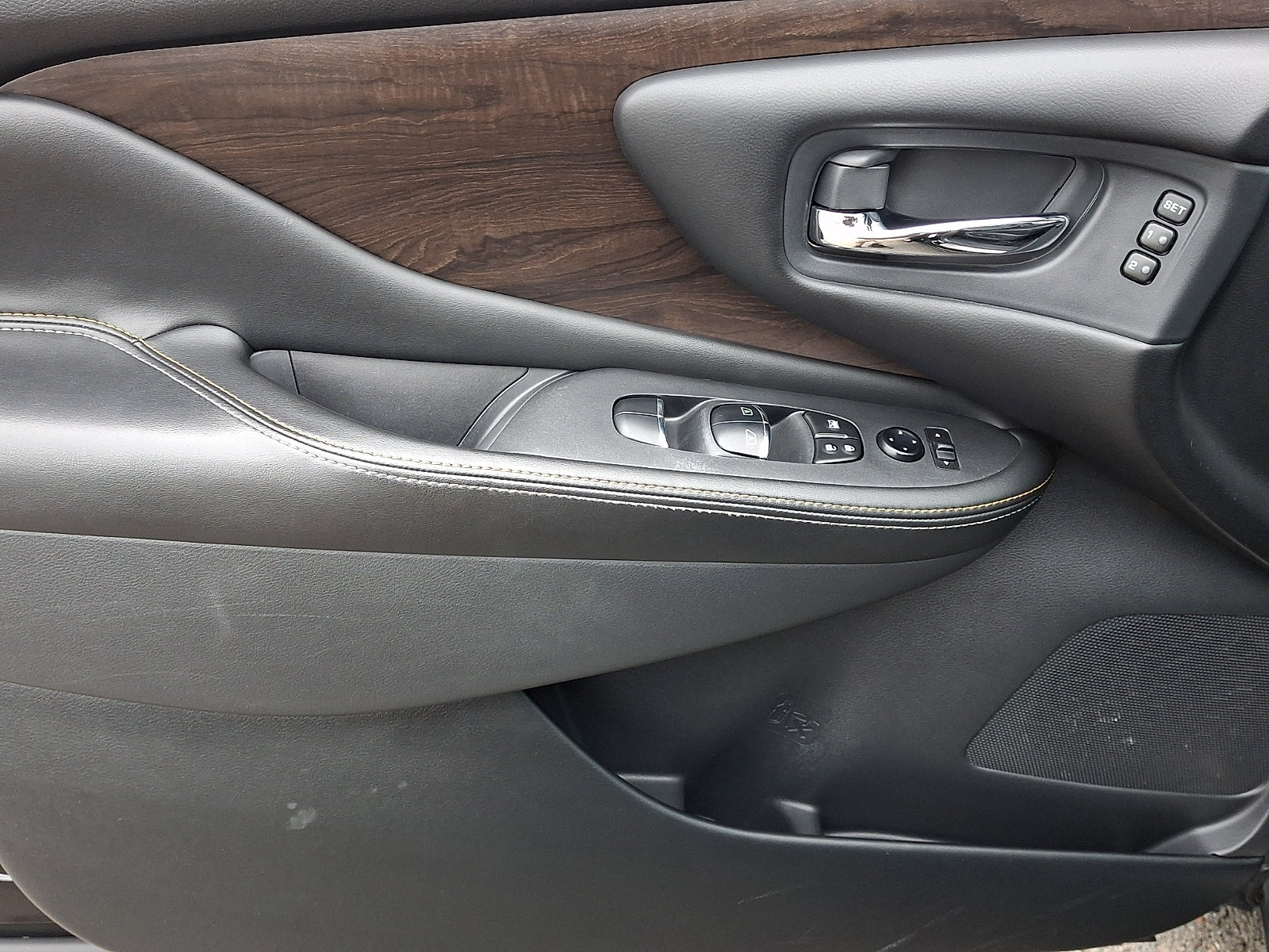 Certified 2022 Nissan Murano Platinum w/ Cargo Package AWD/4WD image 15