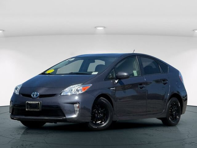Used 2015 Toyota Prius Two w/ Preferred Accessory Package FWD image 2