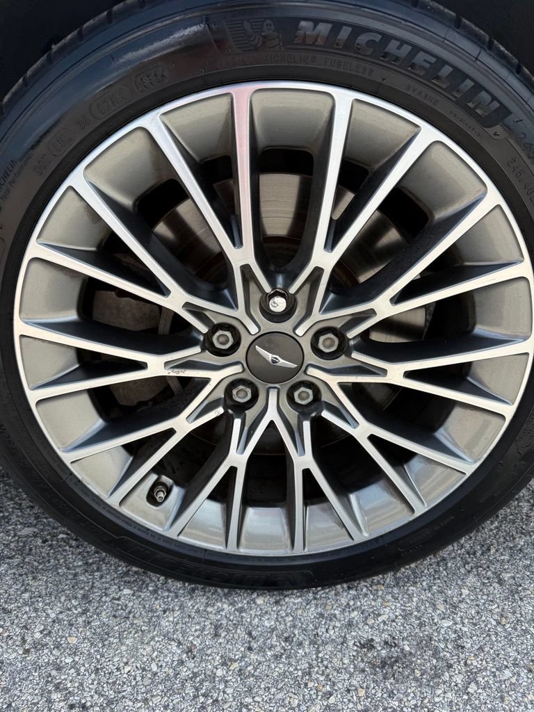 Used 2022 Genesis G80 2.5T RWD image 9