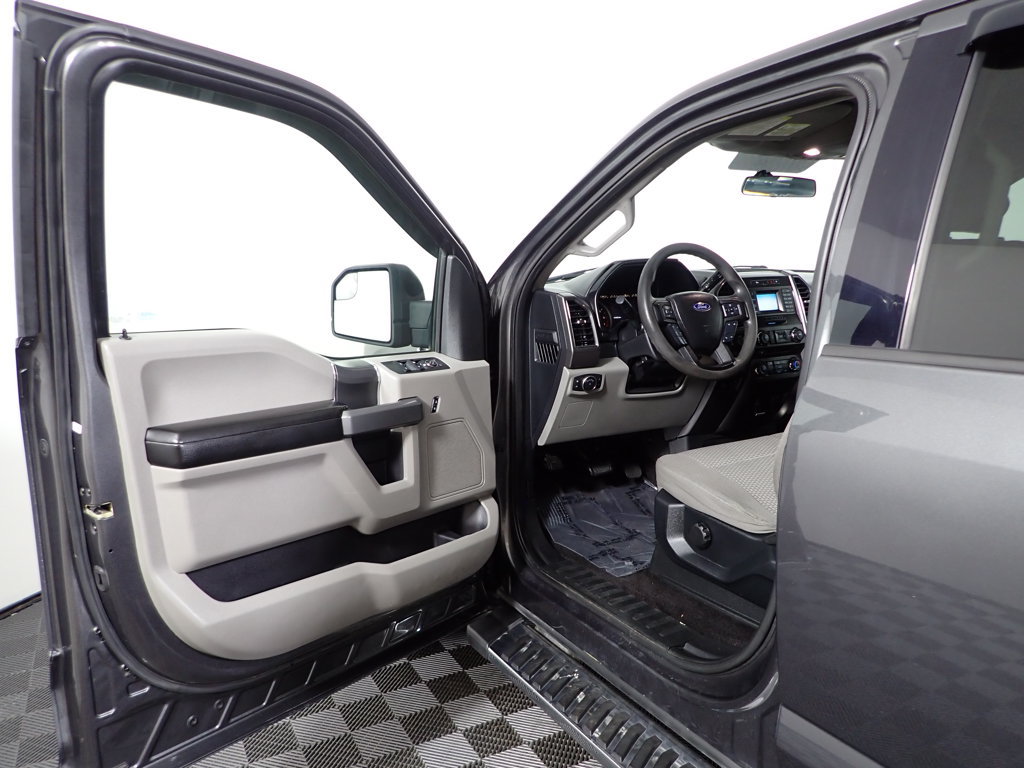 Used 2017 Ford F150 XLT w/ Max Trailer Tow Package AWD/4WD image 17