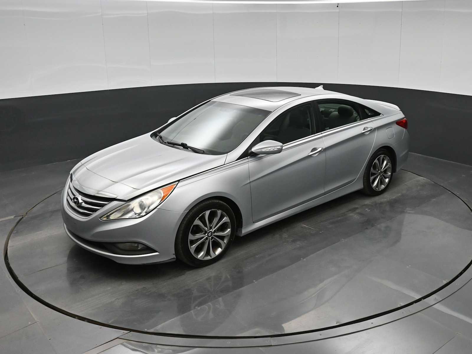 Used 2014 Hyundai Sonata SE w/ Premium Package 03 FWD image 29