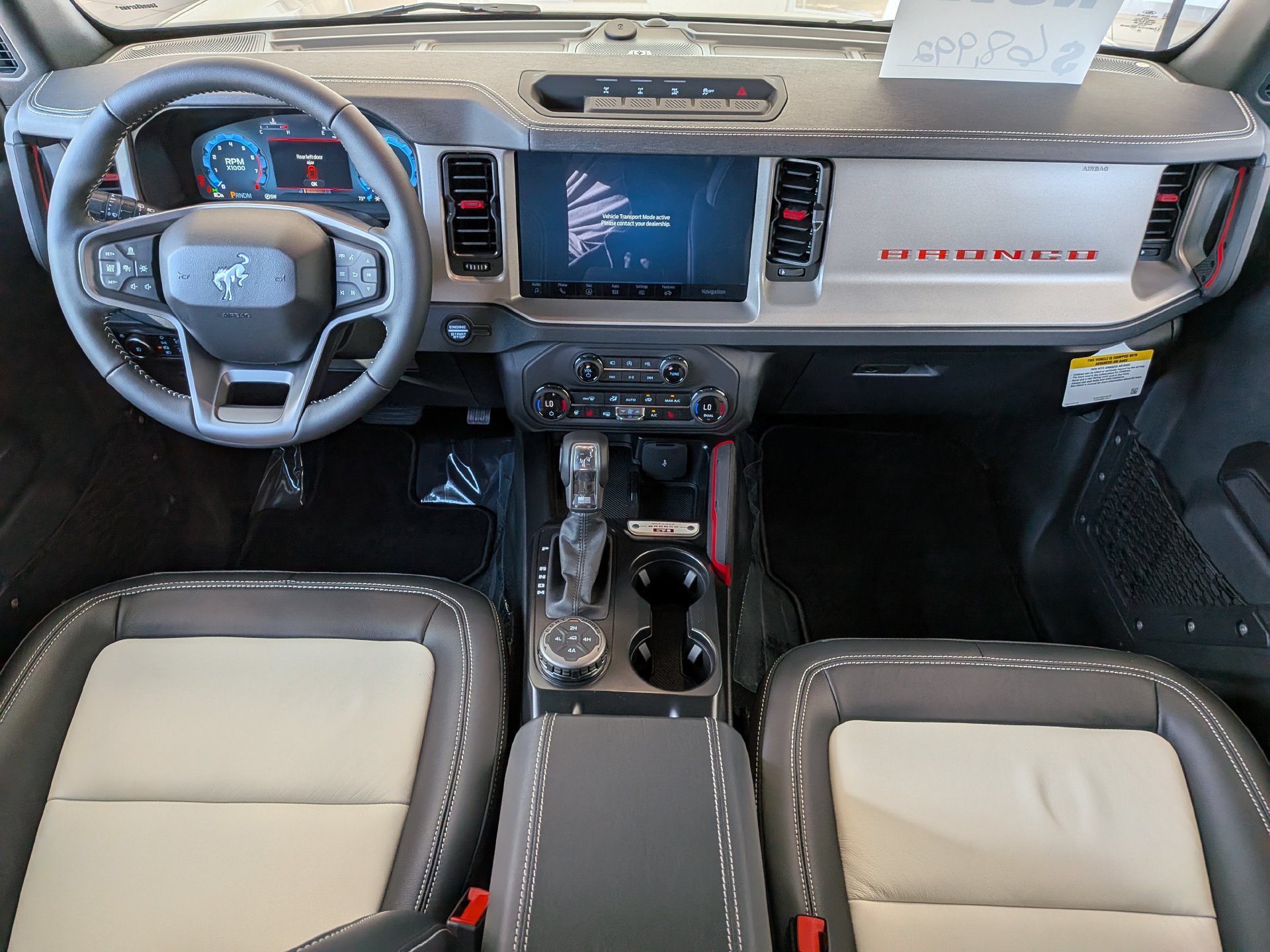 New 2026 Ford Bronco Outer Banks w/ Sasquatch Package AWD/4WD image 15