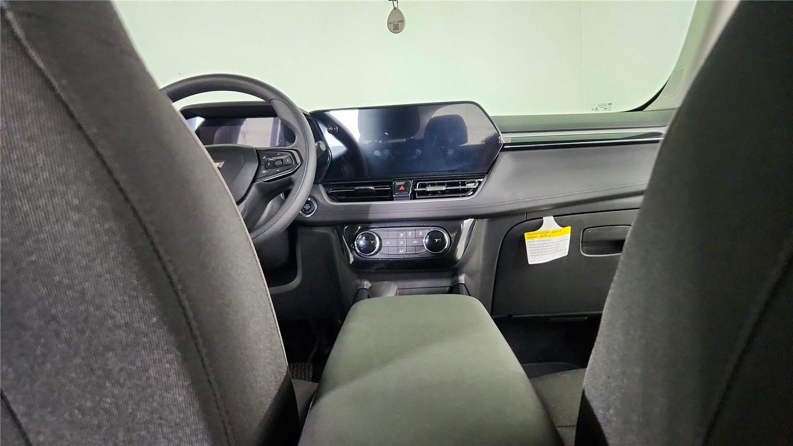 Used 2024 Chevrolet TrailBlazer LT w/ Driver Confidence Package image 19