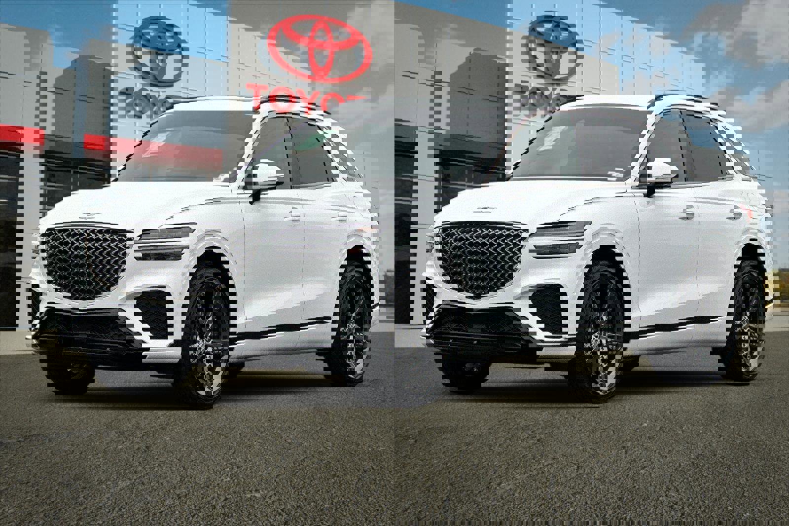 Used 2024 Genesis GV70 2.5T w/ Sport Prestige Package image 7