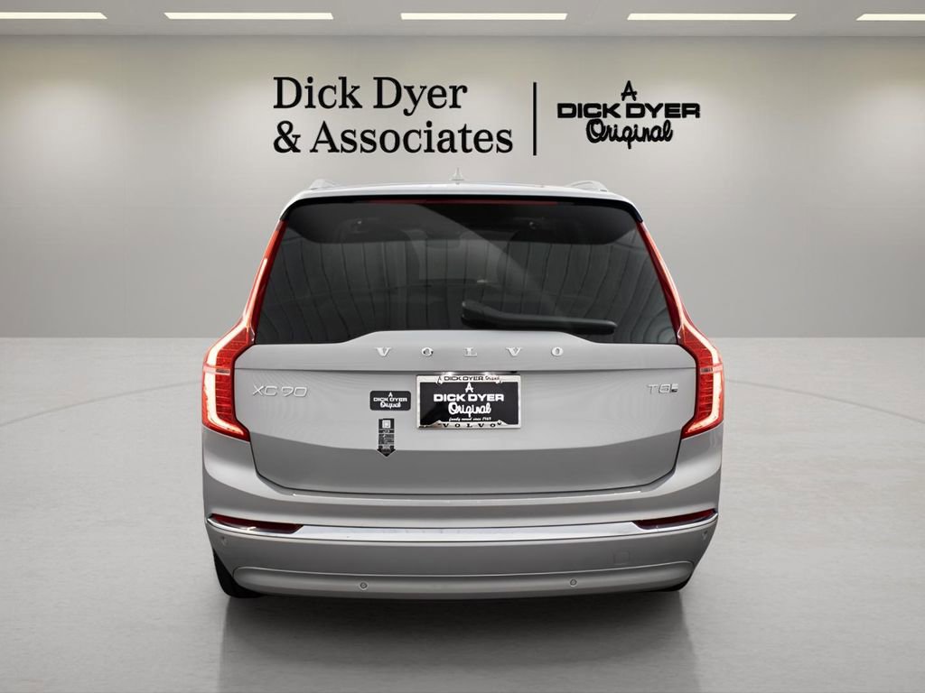 Certified 2025 Volvo XC90 T8 Plus w/ Protection Package Premier image 6