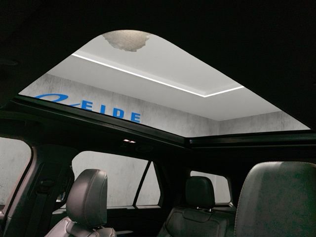 New 2026 Ford Explorer ST-Line w/ ST-Line Street Pack image 13